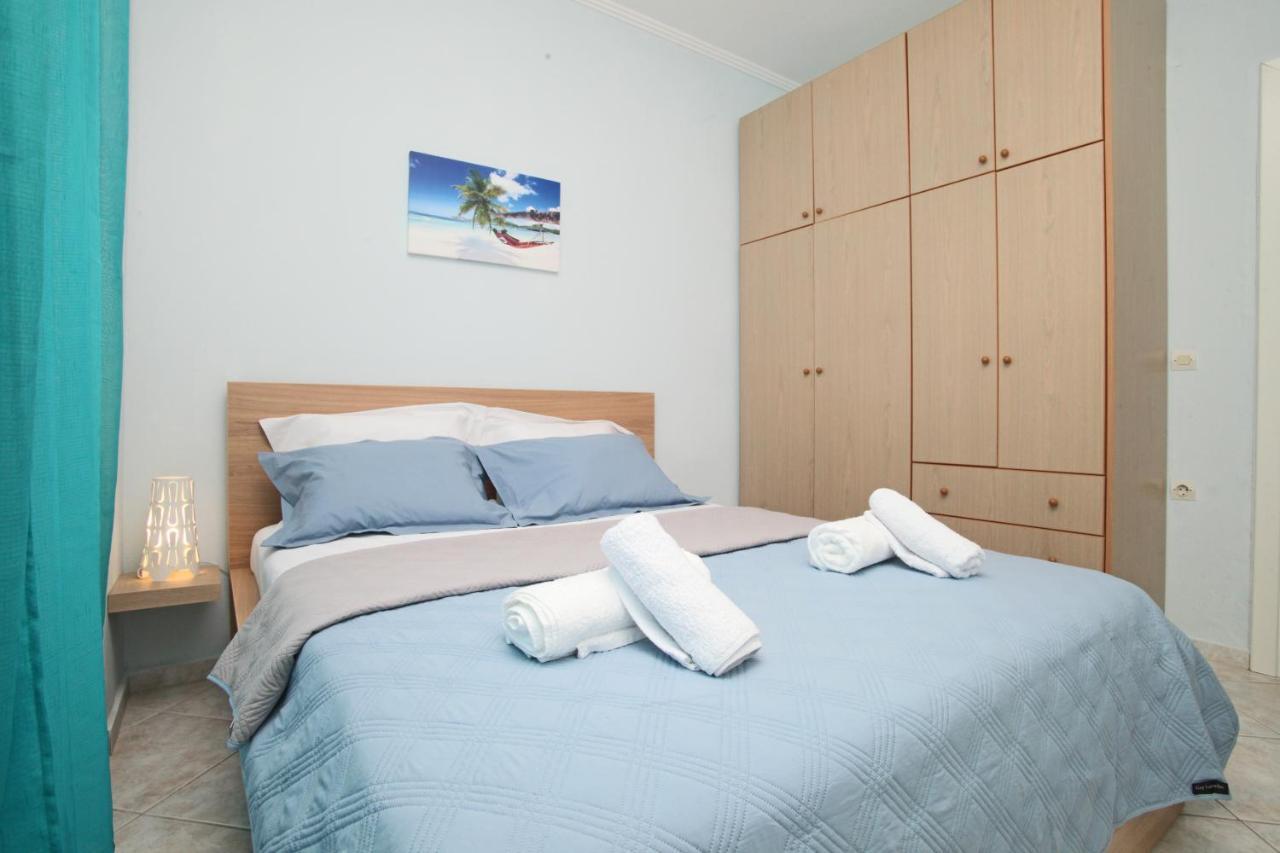 Blue Deluxe Apartment Kallithea  Ngoại thất bức ảnh